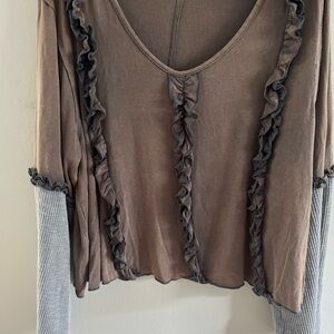 POL Brown Ruffled Long Sleeve top